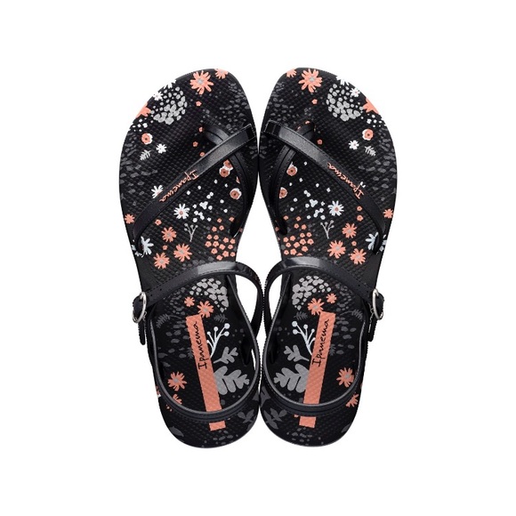 Ipanema Shoes - NIB Ipanema Black Flower Sandals, Size 6